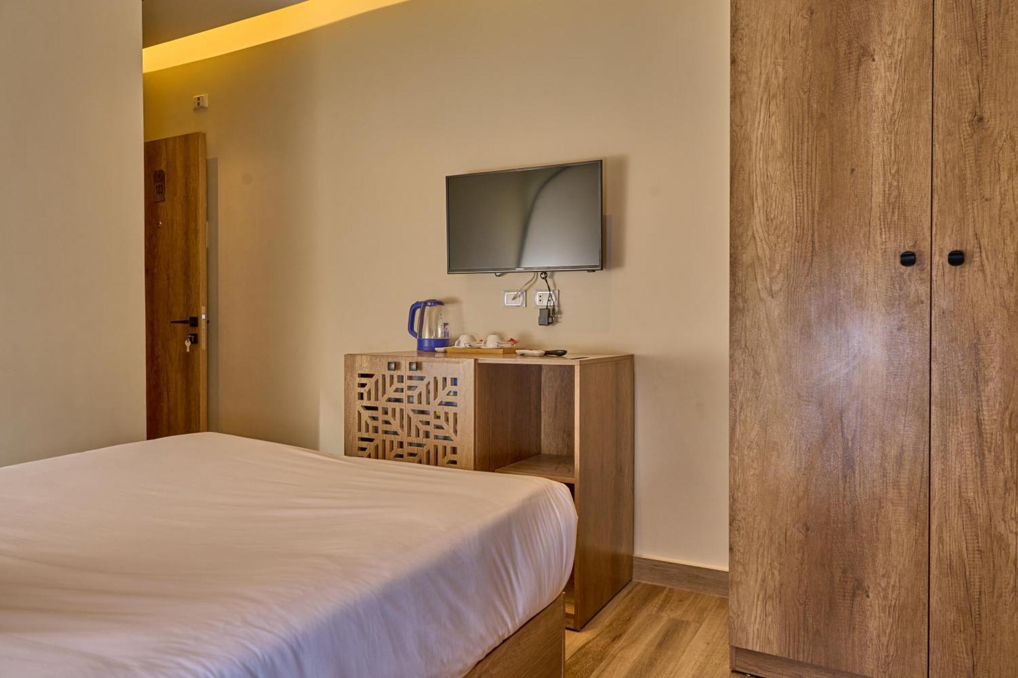 Lotus Inn Kafret el-Gabal Zewnętrze zdjęcie